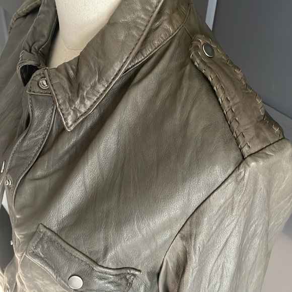 Muubaa Leather Ranch Shirt in Anthracite - Picture 8 of 14
